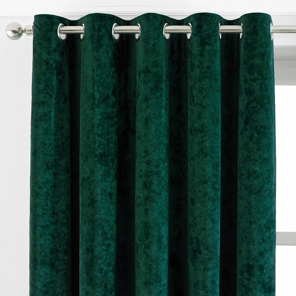 Verona Crushed Velvet Eyelet Curtain - Emerald