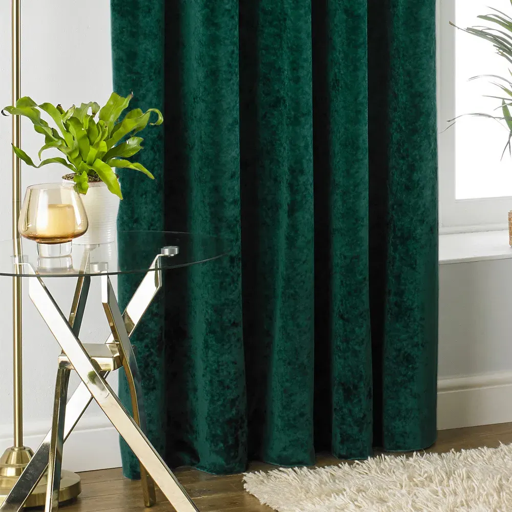 Verona Crushed Velvet Eyelet Curtain - Emerald