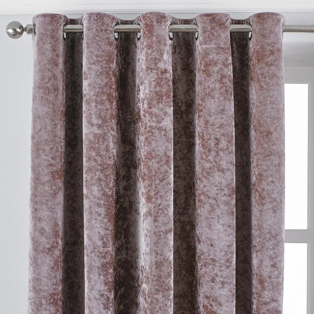 Verona Crushed Velvet Eyelet Curtain - Pink