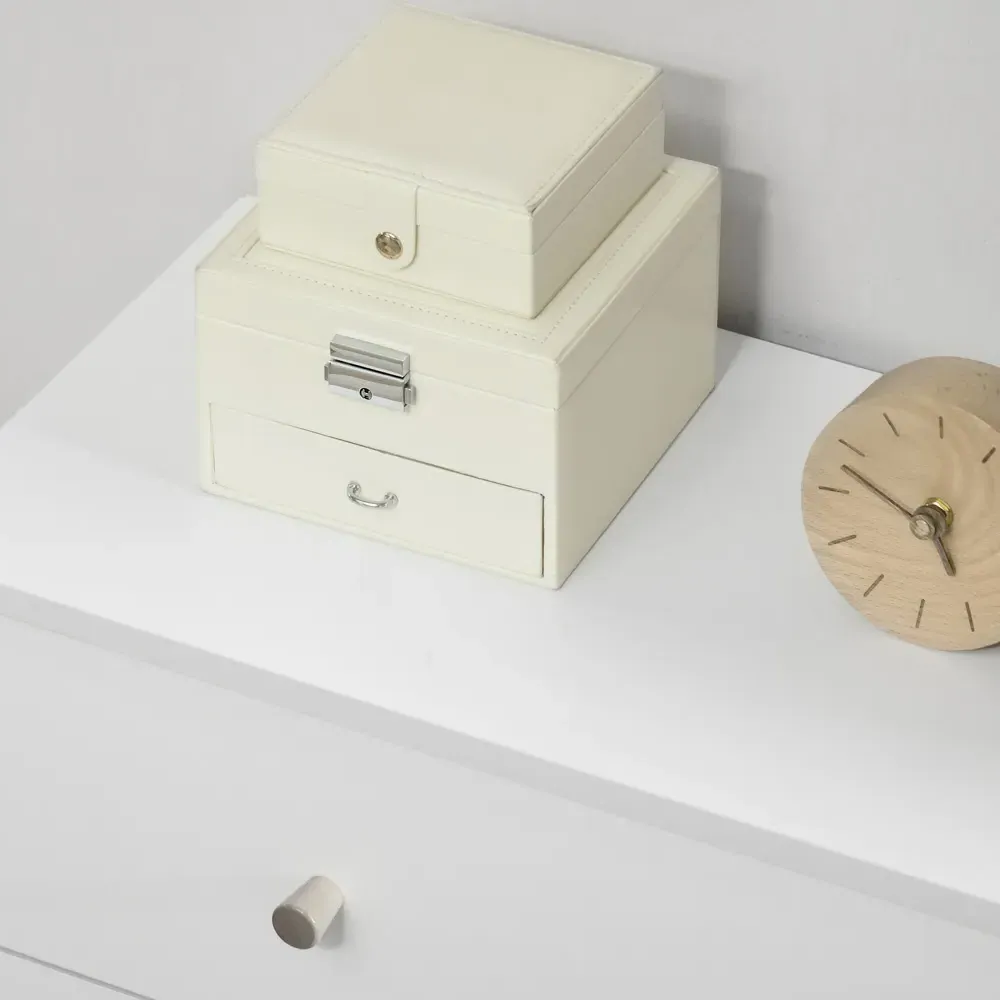 3 Drawer Chest of Drawers - White, Pine Wood