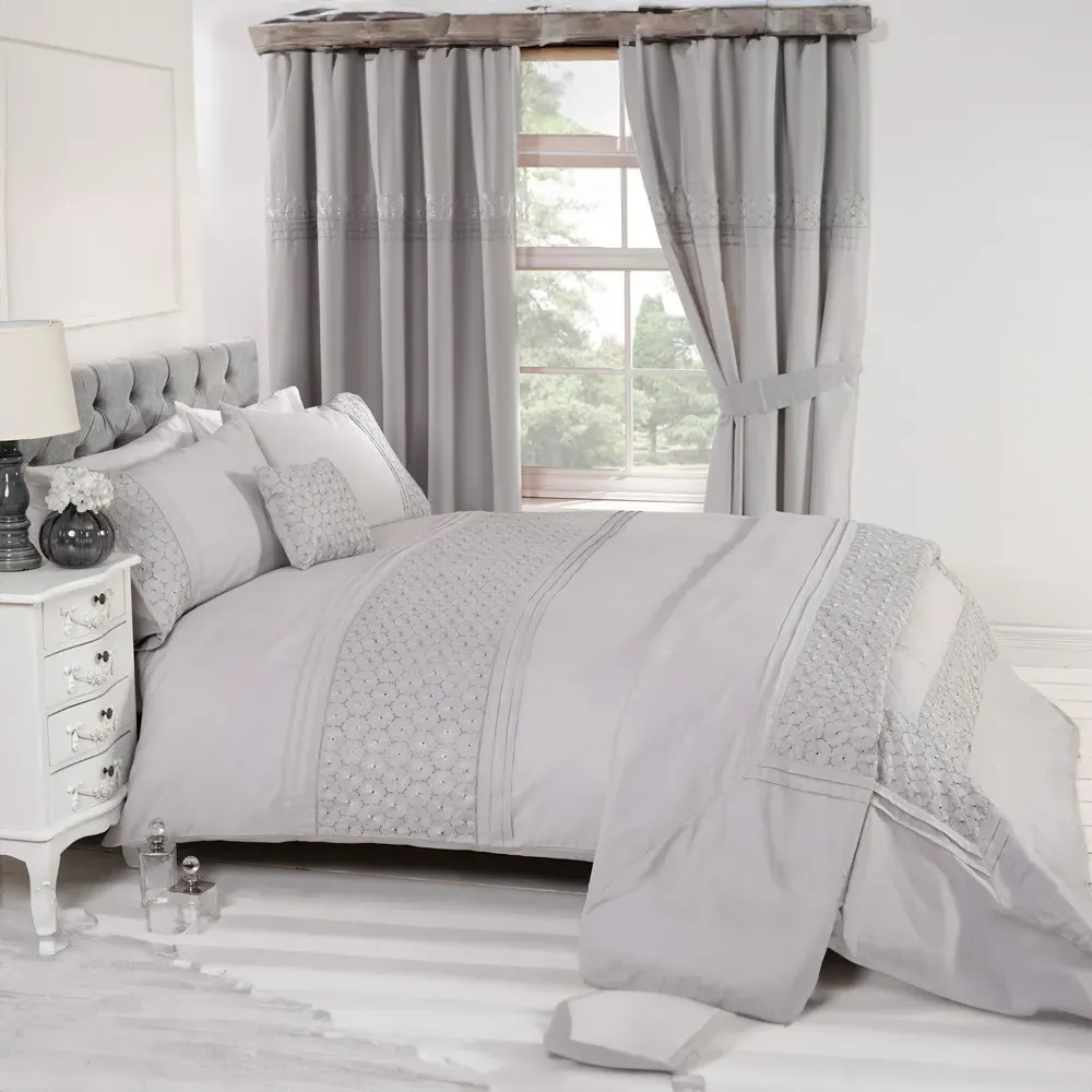Everdean Super King Size Duvet Set - Silver, Cream