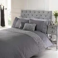 Limoges Super King Duvet Set with Ruffle Design - Silver