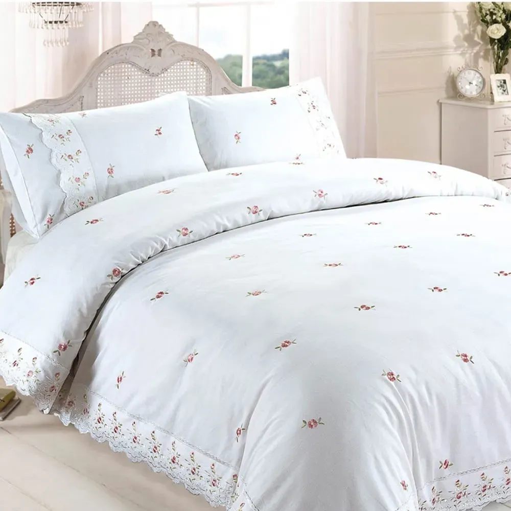 Sophie Super King Size Duvet Set - White image