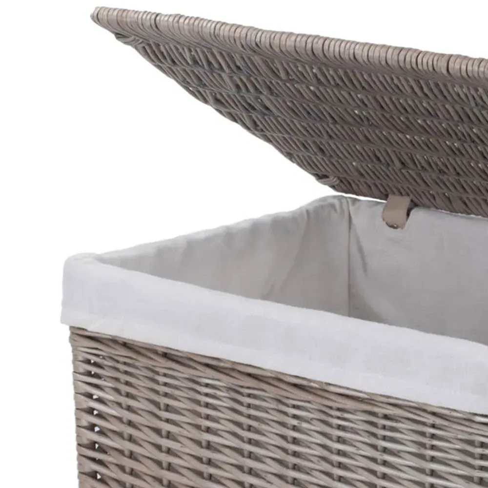 Large Wicker Storage Basket with Cotton Lining - Brown