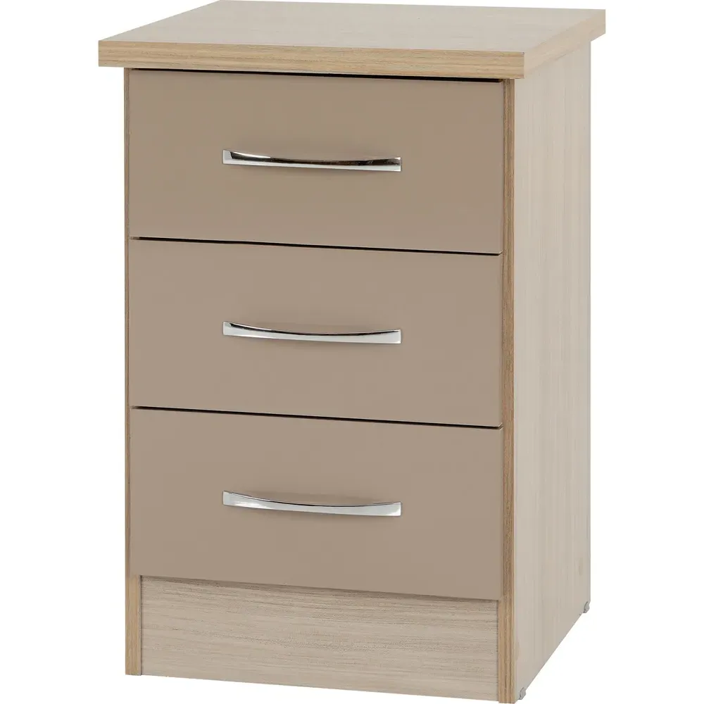 Nevada 3 Drawer Bedside Table - Brown, Oak Veneer