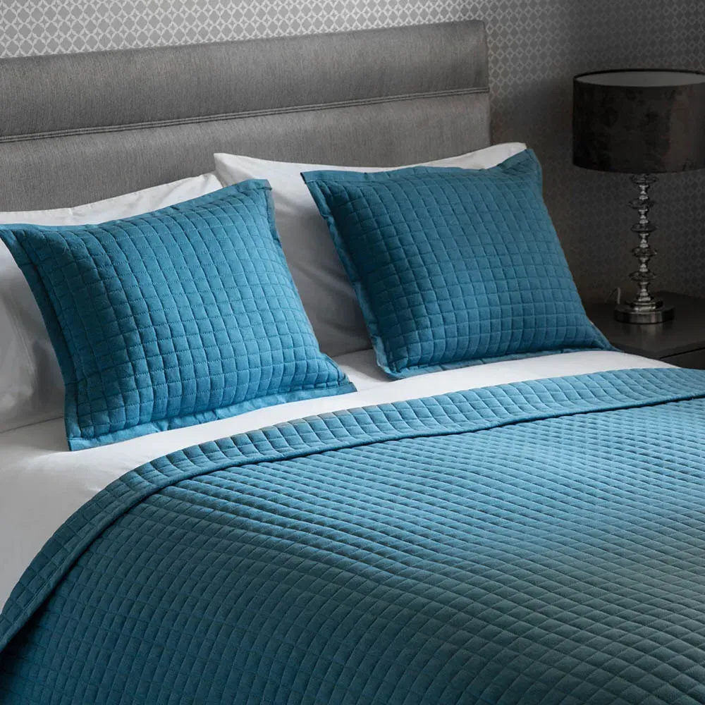 Crompton Cobalt Throw - Blue