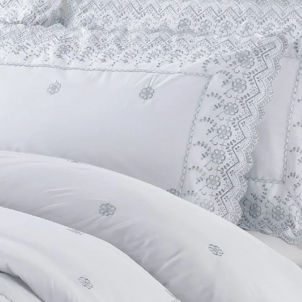 Gabrielle Super King Size Floral Bedspread - Silver