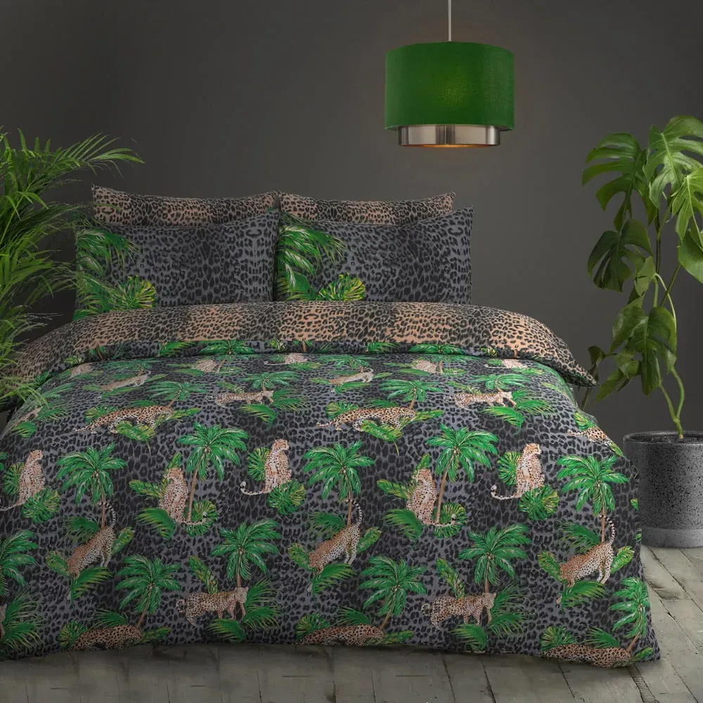 Velosso EasyCare King Size Leopard Jungle Reversible Duvet Set