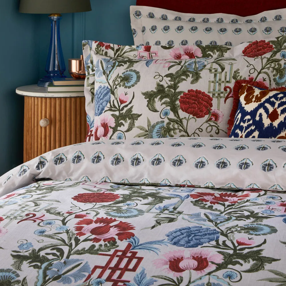 Ishana King Size Reversible Floral Duvet Set - Red, Cotton