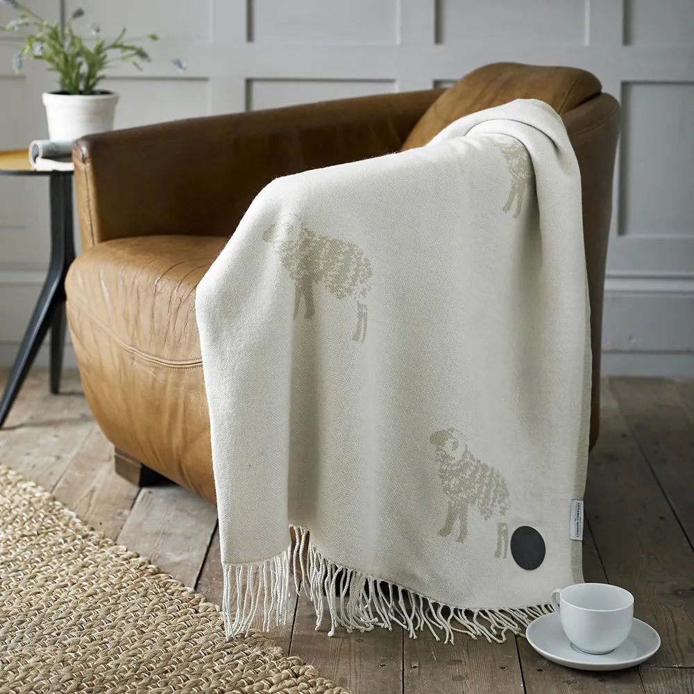 Ram Acrylic Throw - Cream