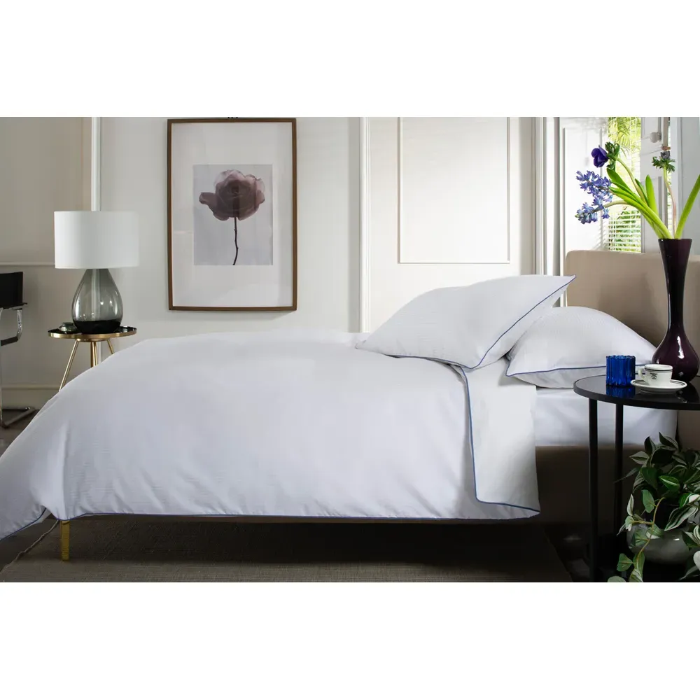 Ridgeway Super King Size Duvet Set - White