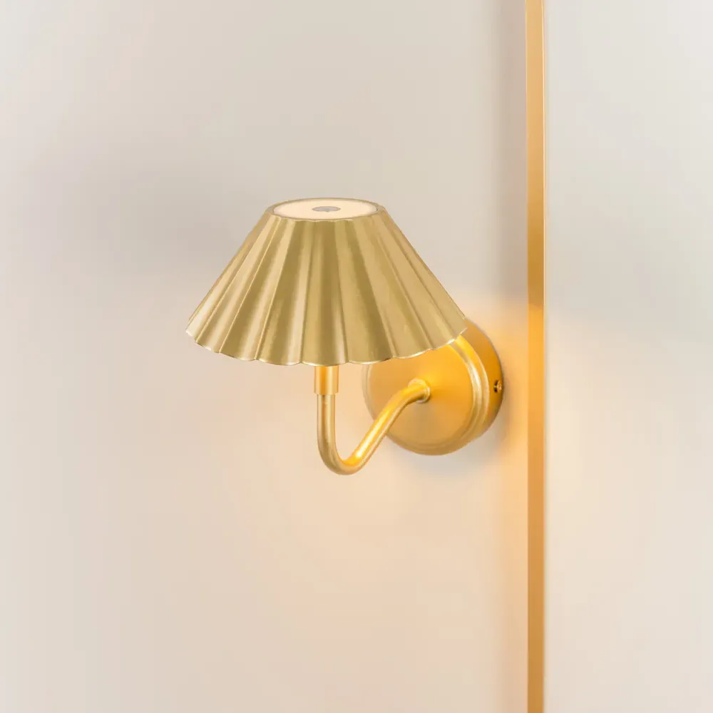 Avery Rechargeable LED Wall Light - Gold