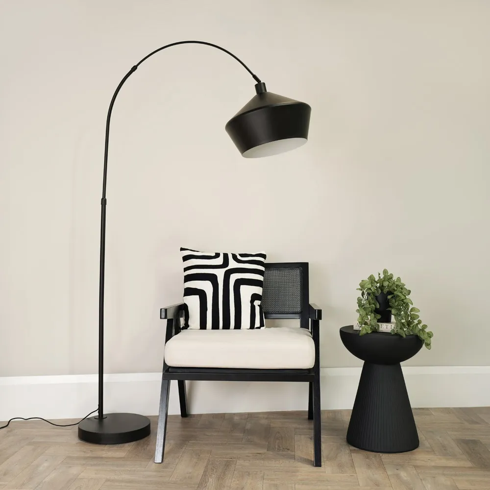 Louis Curved LED Floor Lamp - Black, Metal