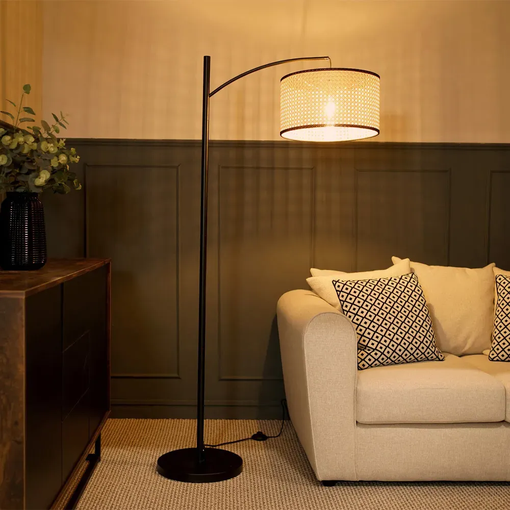 Preto Curved LED Floor Lamp - Black, Cane