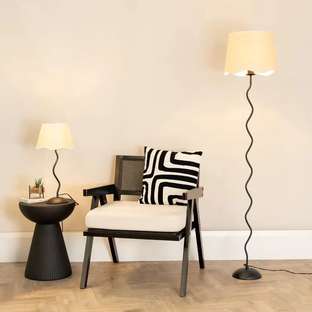 Wiggle Scallop Shade LED Table Lamp - Black, Linen