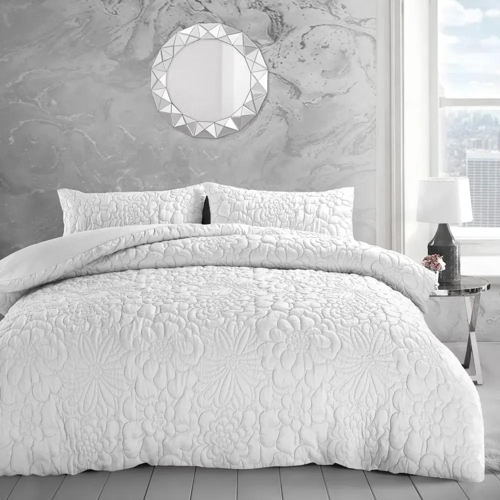 Alini King Size Quilted Duvet Set - White, Microfibre