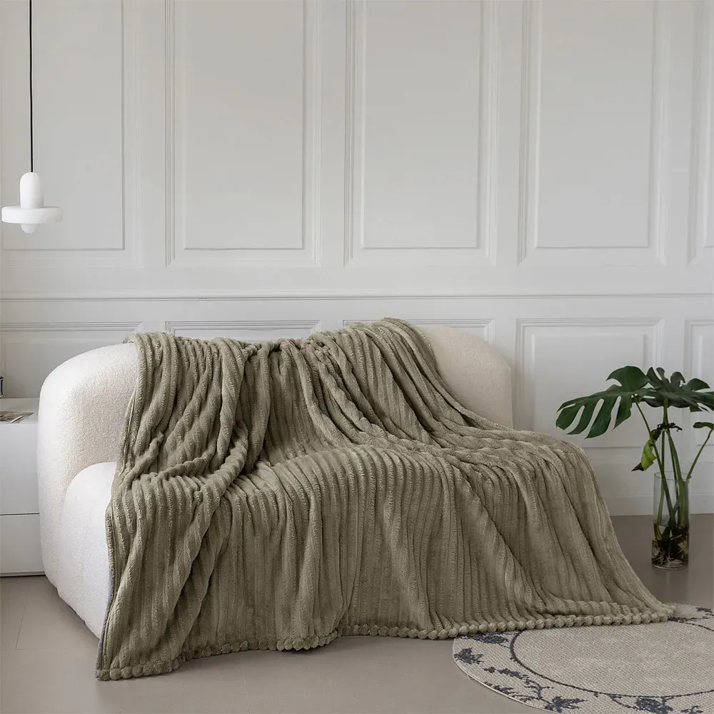 Bellissima Plush Throw - Beige