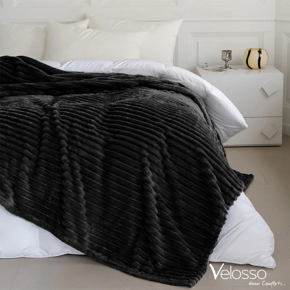 Bellissima Plush Throw - Black