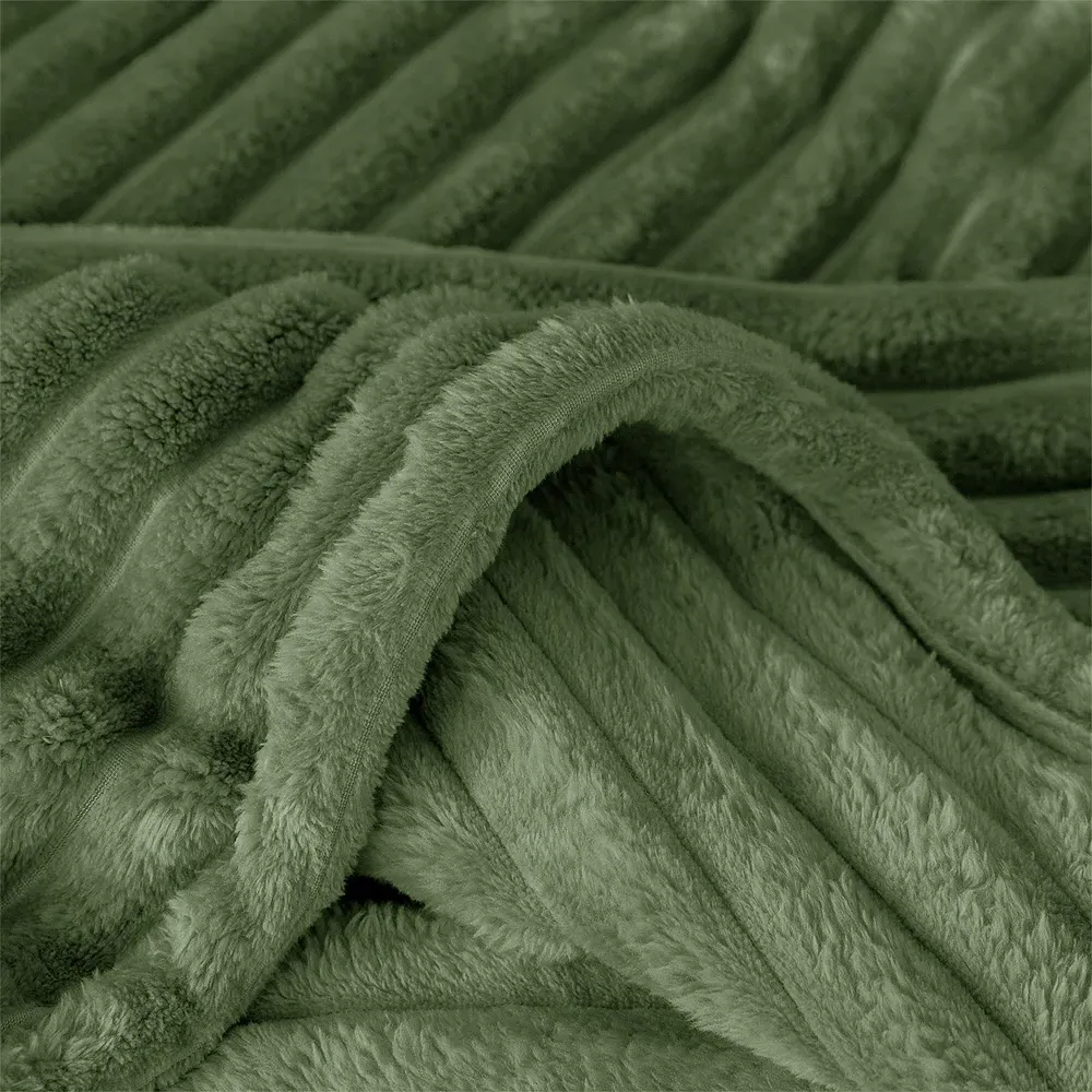 Bellissima Plush Throw - Olive
