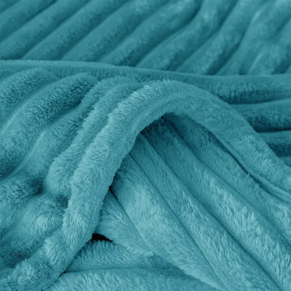 Bellissima Plush Throw - Teal