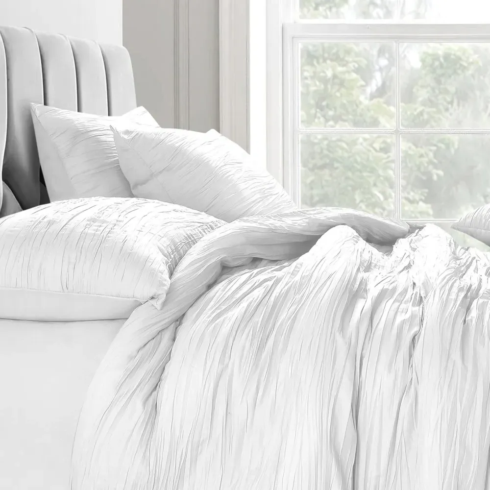 Calais Single Crinkle Duvet Set - White