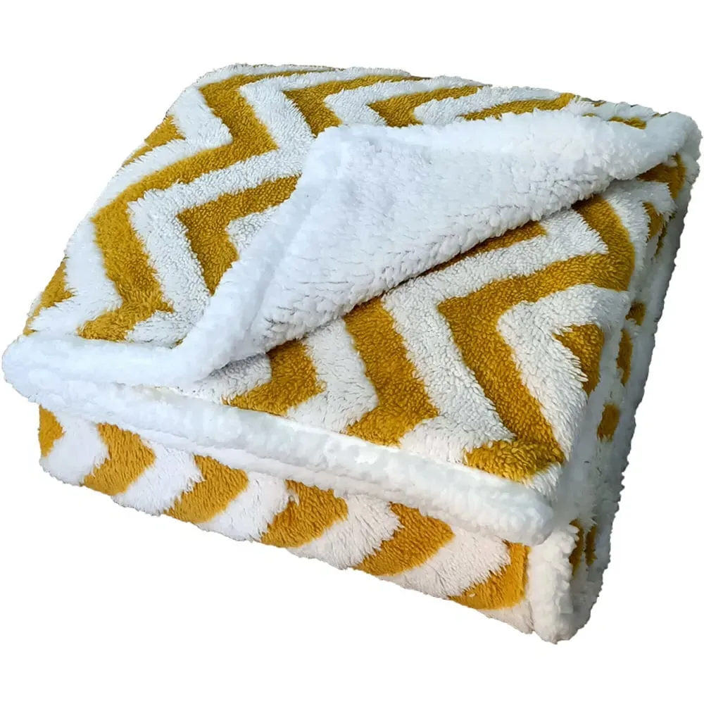 Chevron Sherpa Throw 100 x 150cm - Ochre, Polyester image
