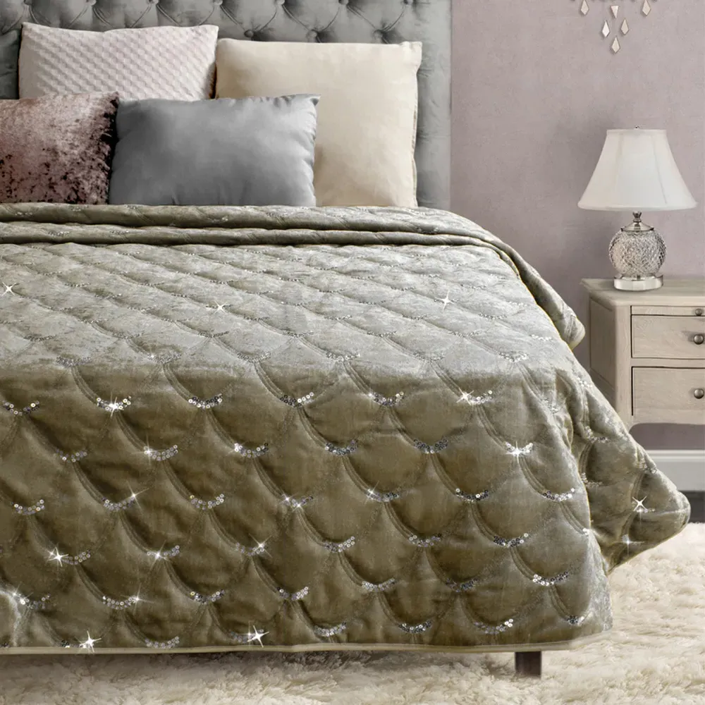 Crushed Velvet Throw - Beige