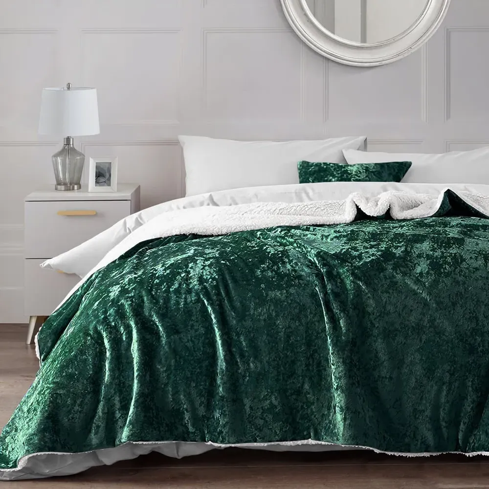 Crushed Velvet Throw - Emerald