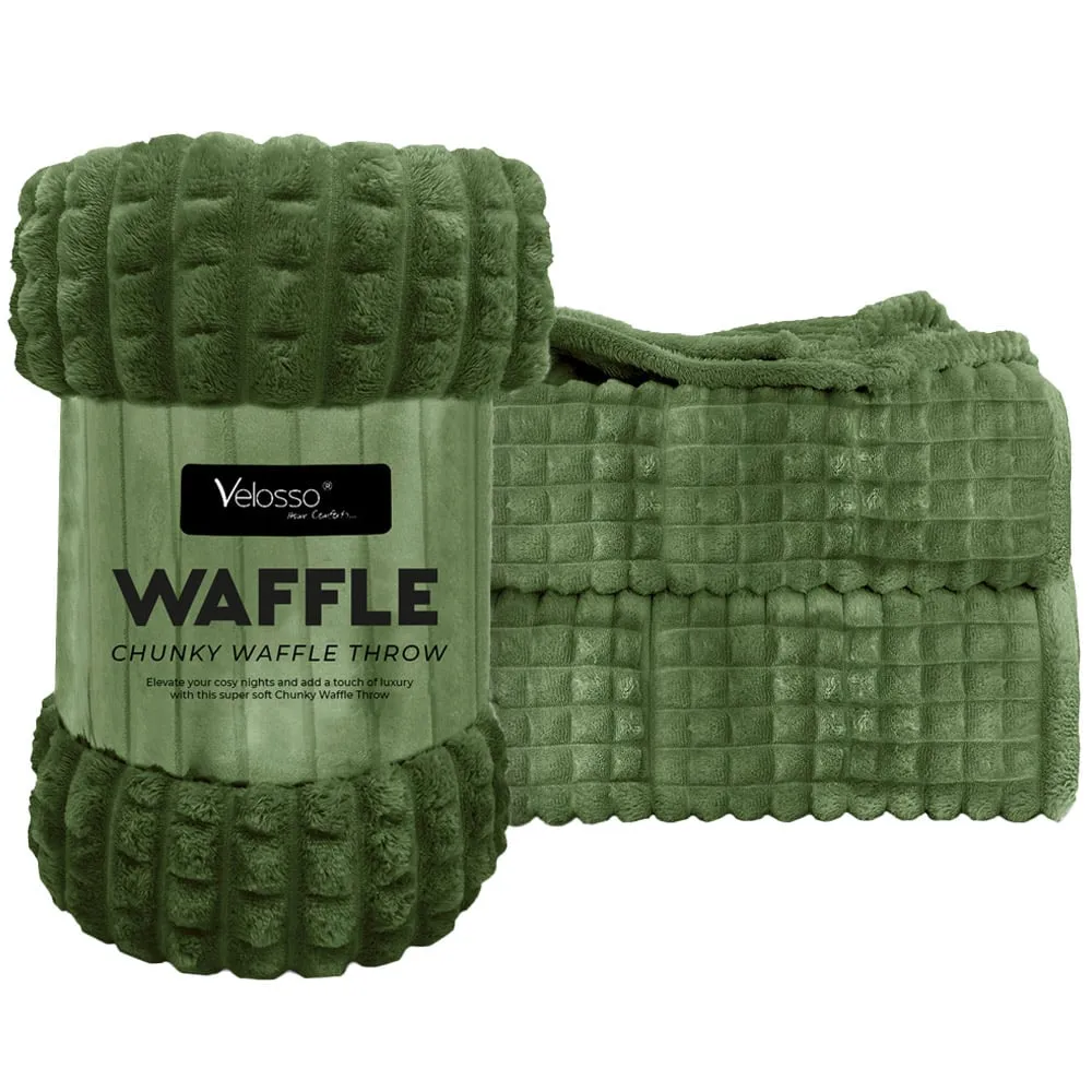 Evali Plush Throw - Olive image