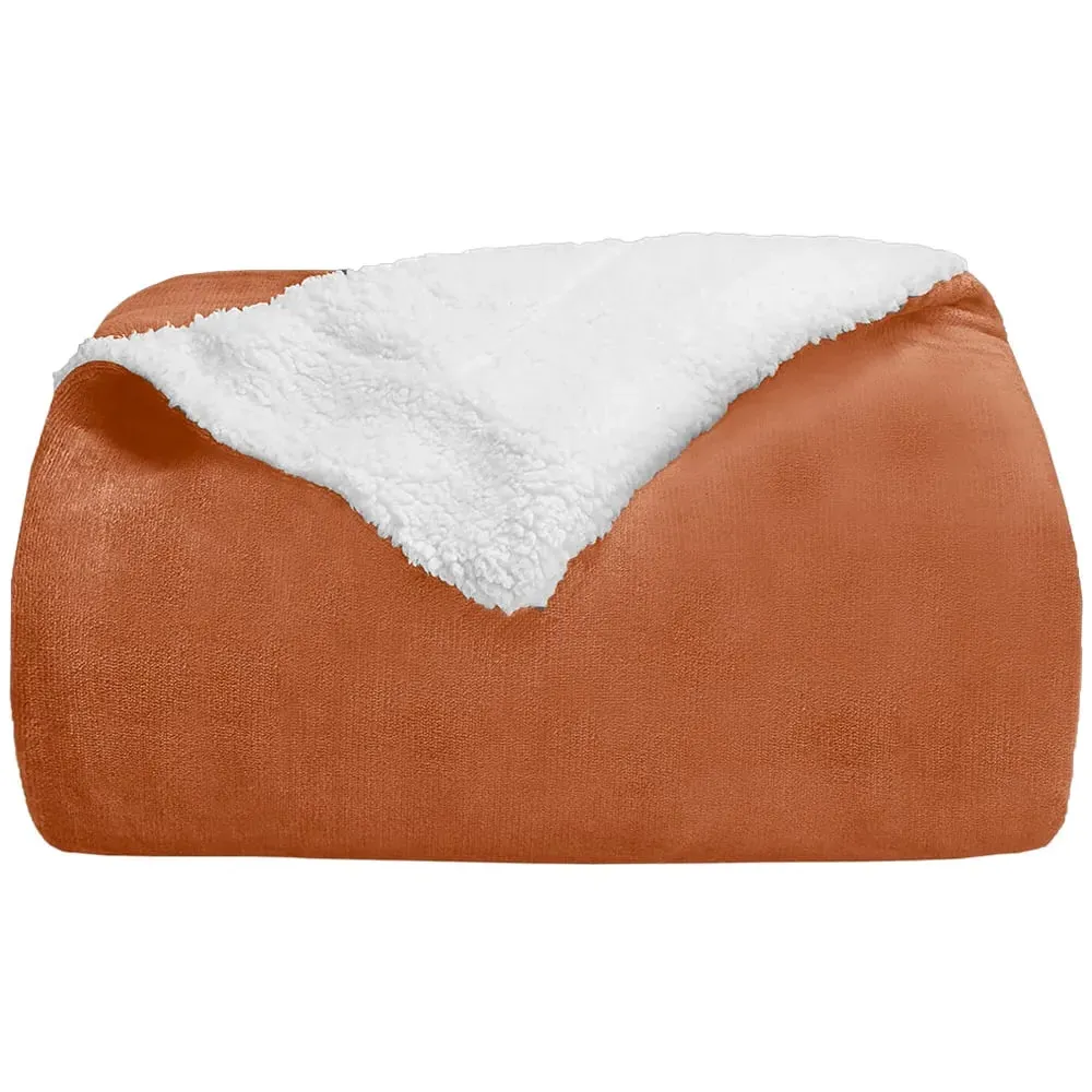 Evali Plush Throw - Orange