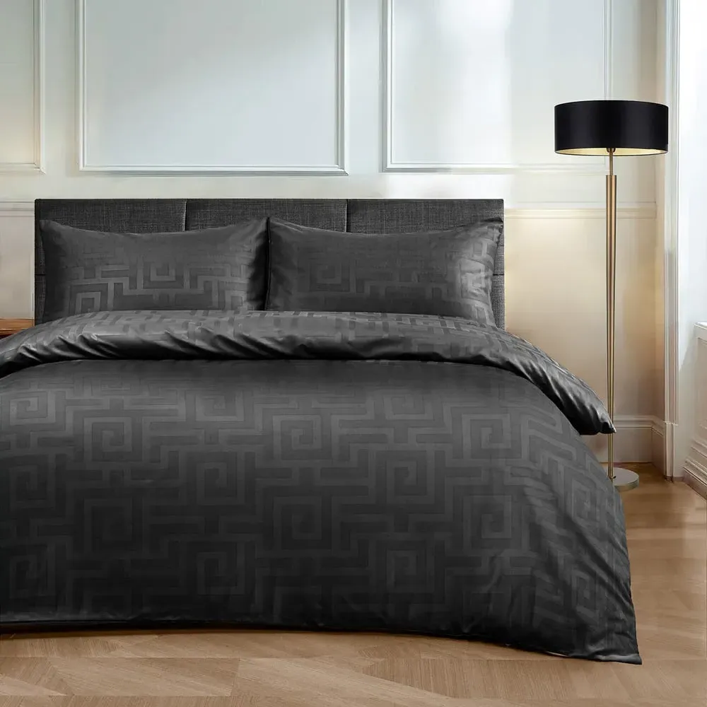 Helios Super King Size Duvet Set - Black