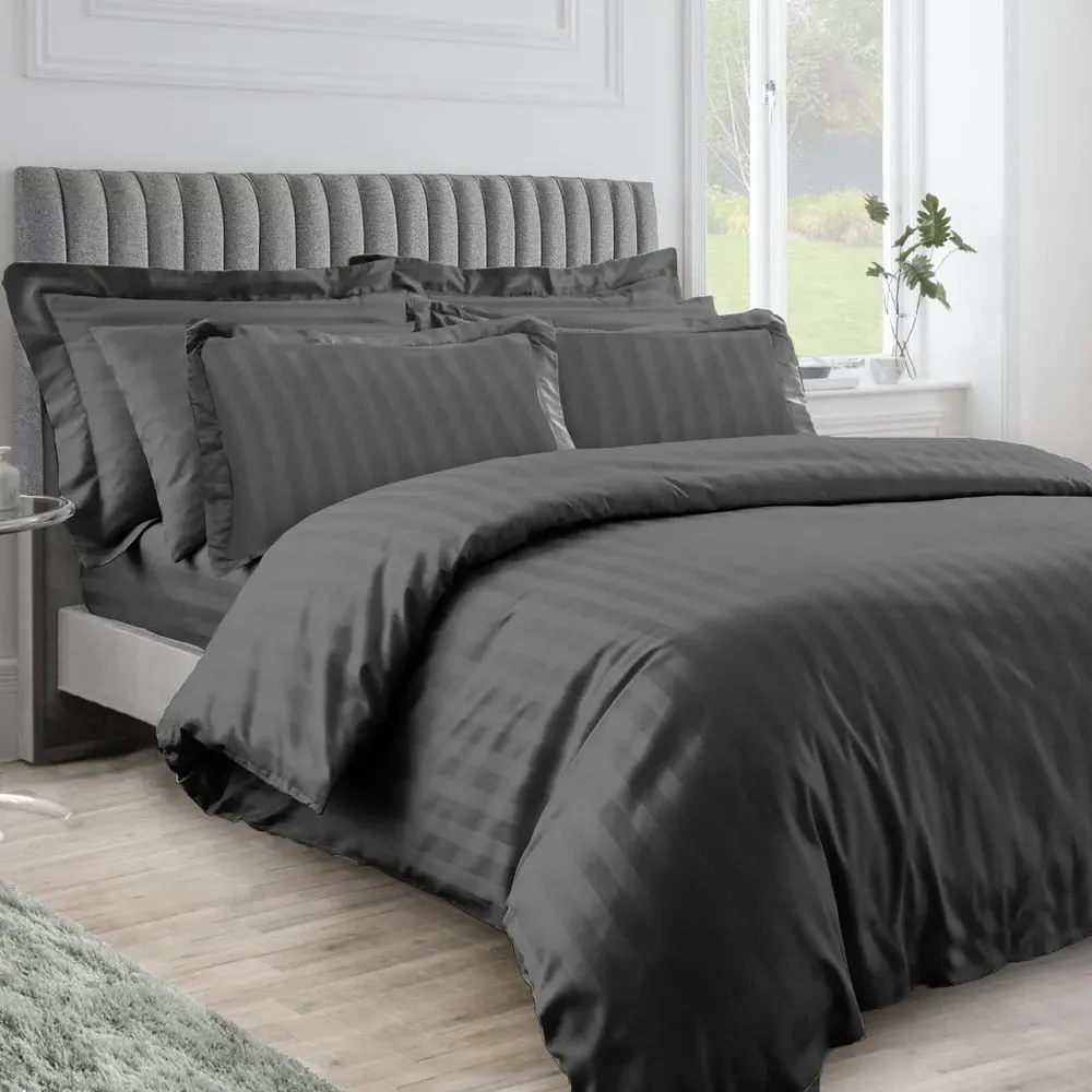 Hilton Double Stripe Duvet Set - Black