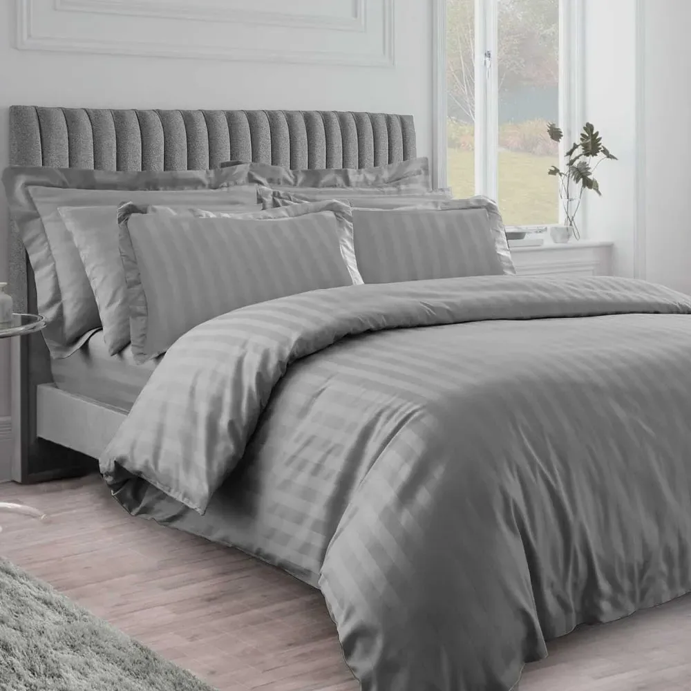 Hilton Single Stripe Duvet Set - Grey