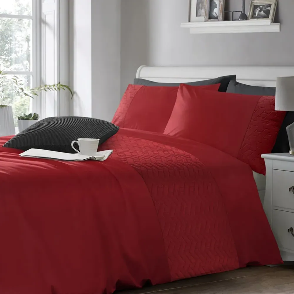 King Size Quilted Geo Duvet Set - Red