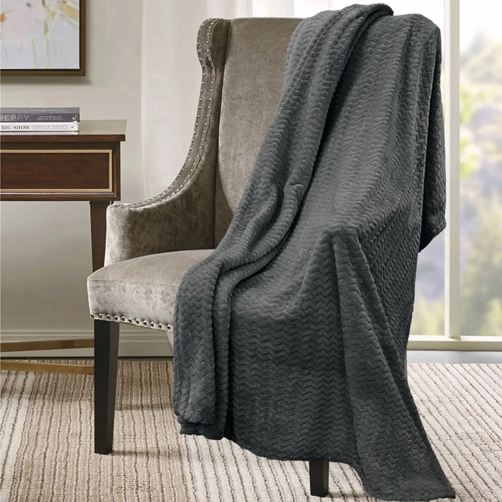 Moda Plush Throw - Charcoal, Polyester