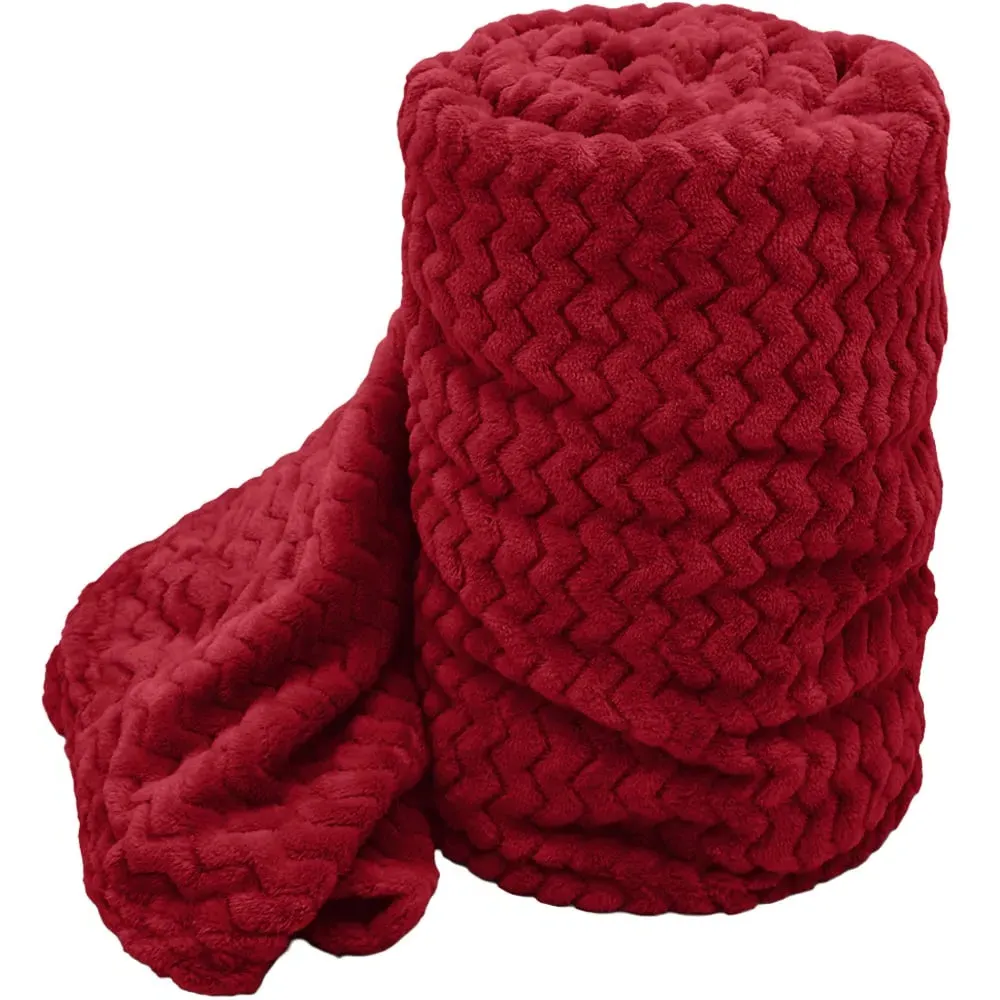 Red Moda Plush Throw 127 x 152cm - Red, Polyester image