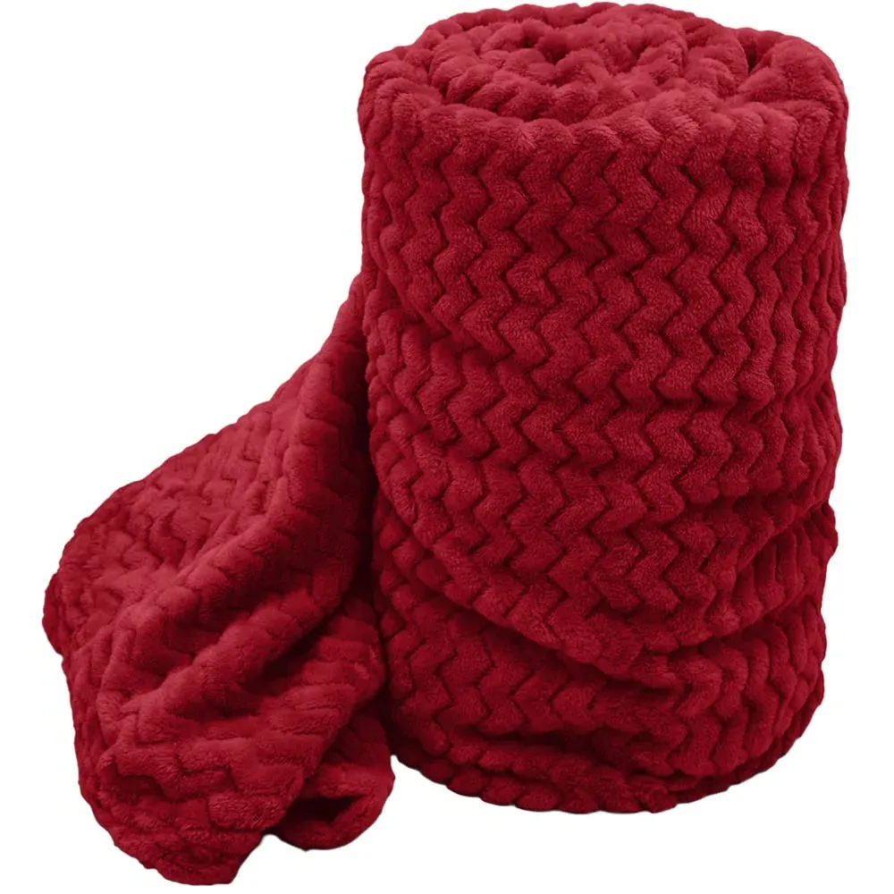 Red Moda Plush Throw 150 x 200cm - Red, Polyester