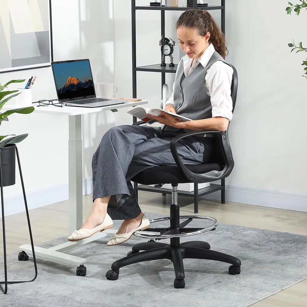 Mesh Office Chair with Footrest and Lumbar Support - Black