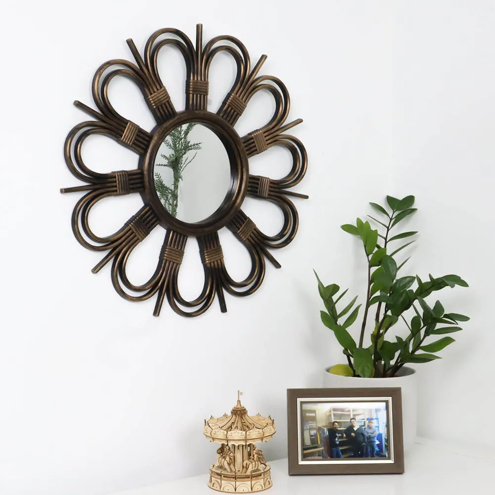 Daisy Petal Round Mirror - Antique Gold