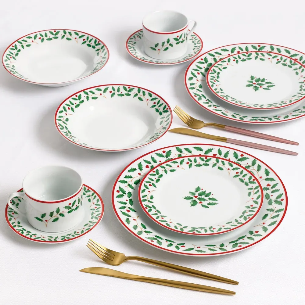 Classic Holly 20 Piece Dinner Set - White, Porcelain