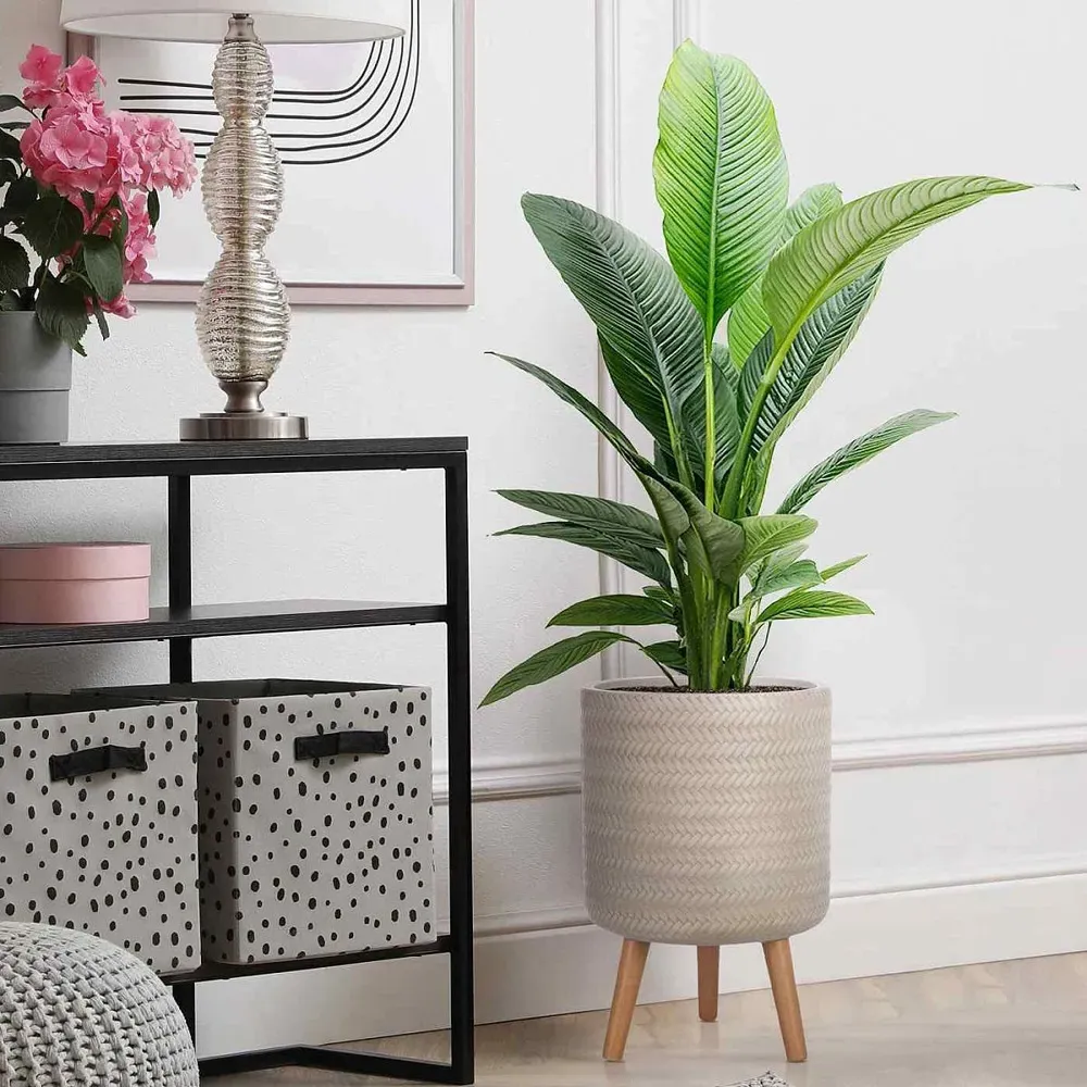 Plaited Cylinder Plant Pot with Legs - Beige