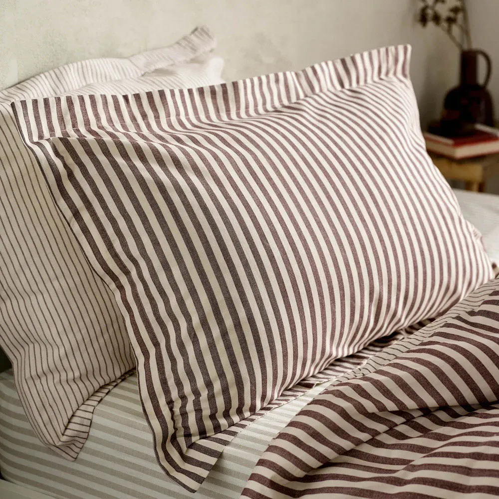 Hebden Double Melange Stripe Duvet Set - Red, Cotton