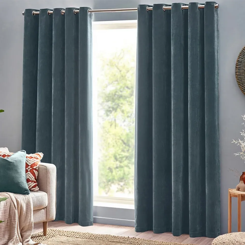Heavy Chenille Velvet Eyelet Curtain - Blue
