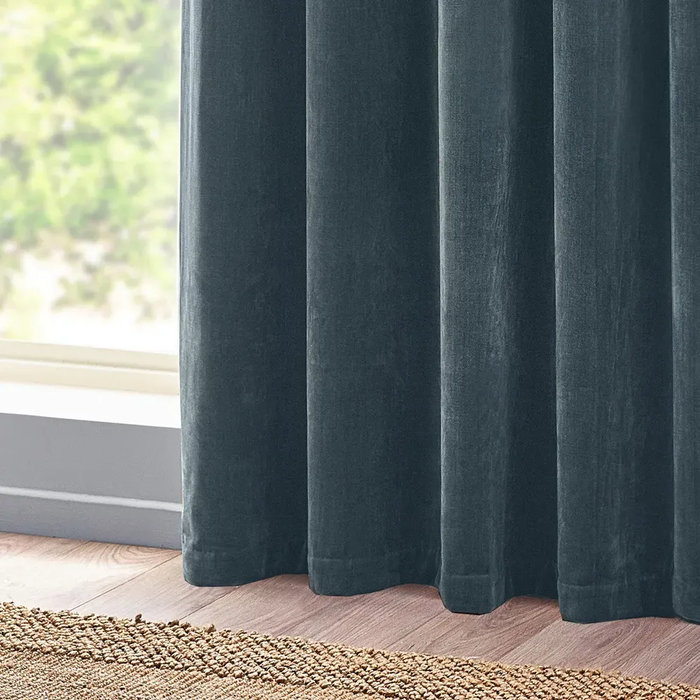 Heavy Chenille Velvet Eyelet Curtain - Blue