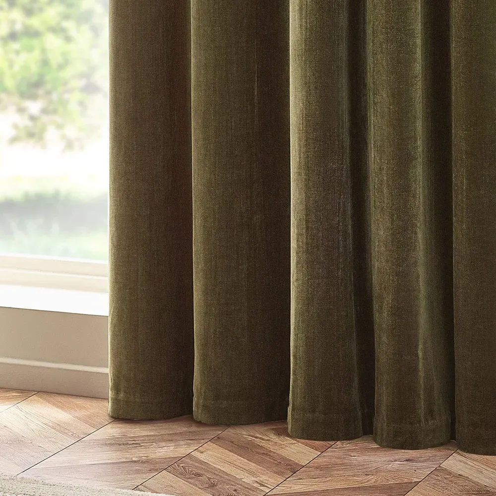 Heavy Chenille Velvet Eyelet Curtain - Green