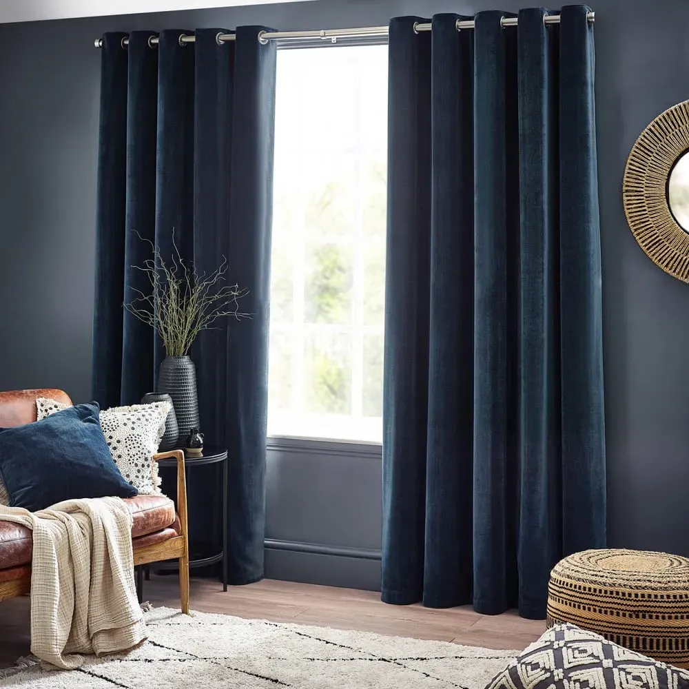 Heavy Chenille Velvet Eyelet Curtain - Navy image