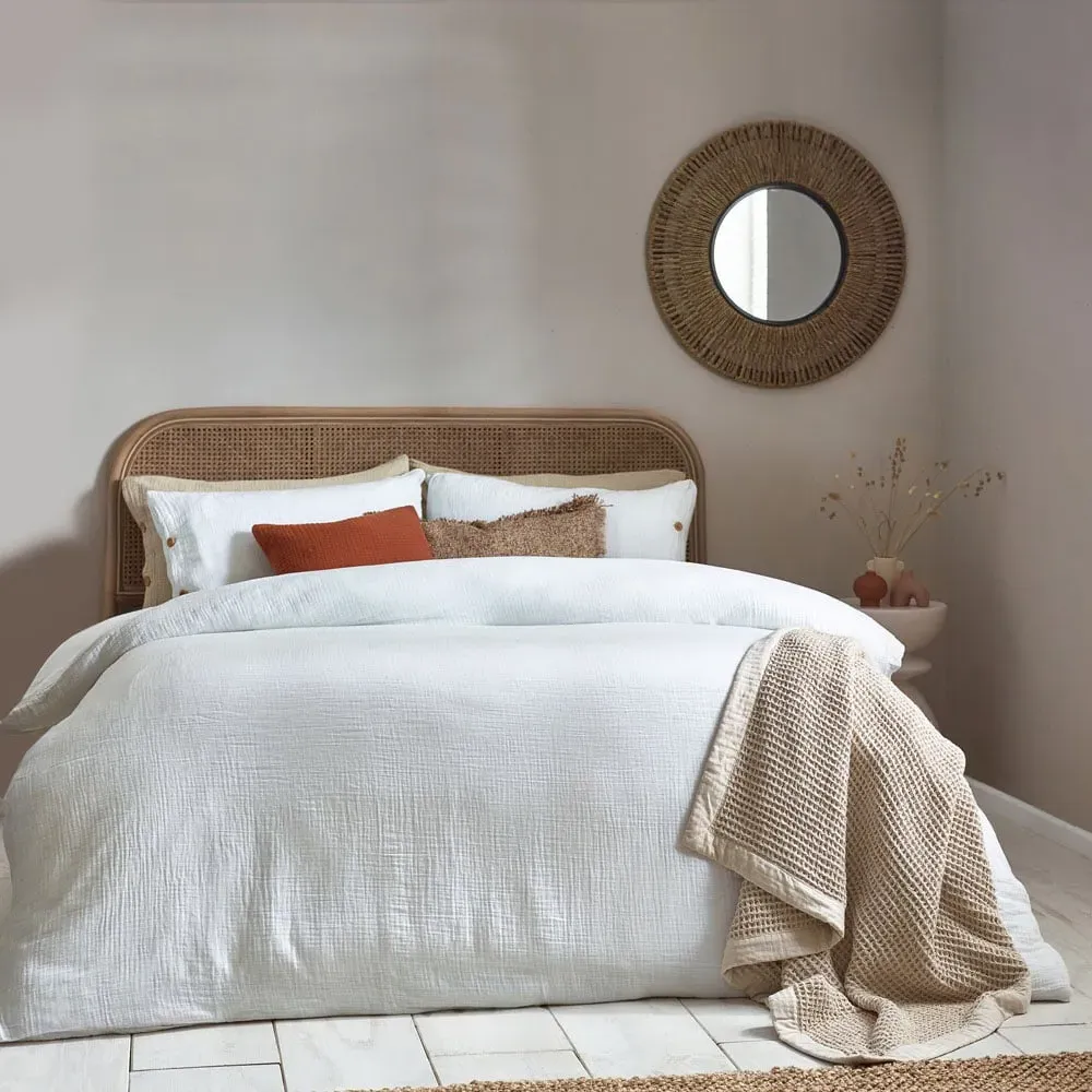 Lark King Size Muslin Cotton Duvet Set - White