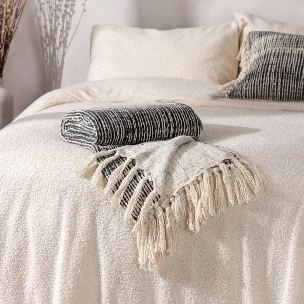 Sono Abstract Throw - Black