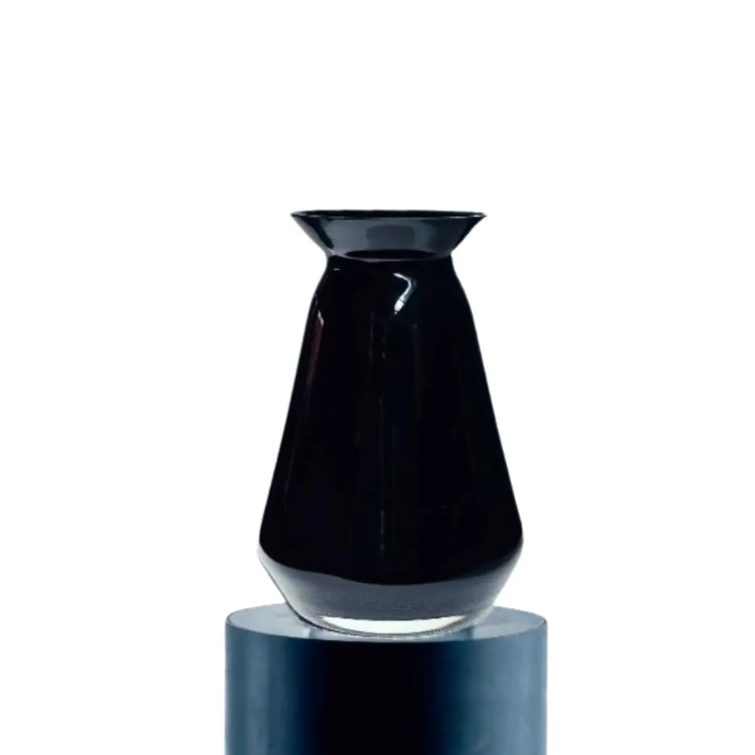 Queen Vase - Black, Glass image