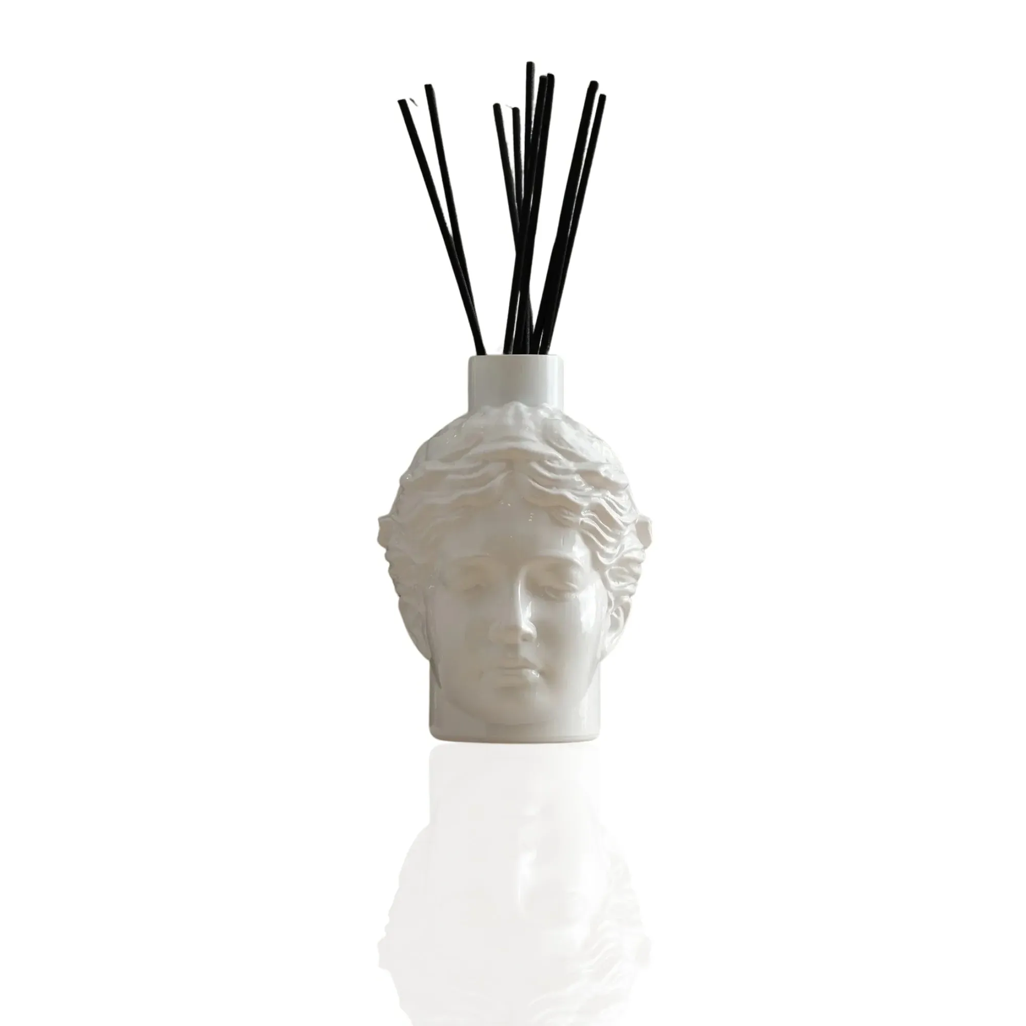 Helen Sculptural Head Diffuser - White, Ceramic image